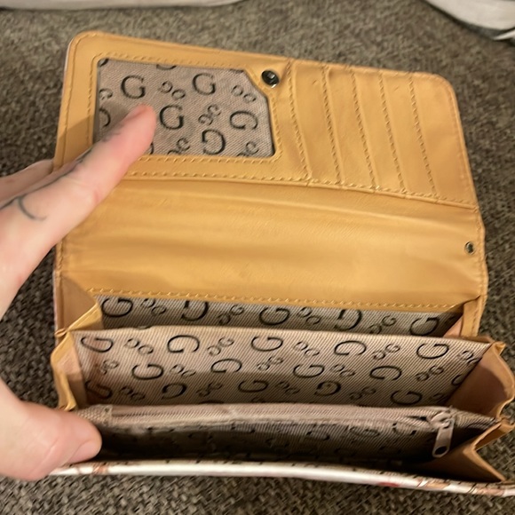 Brand new “Happiness is being a Mom and a Grammy “ womens wallet - Picture 3 of 3